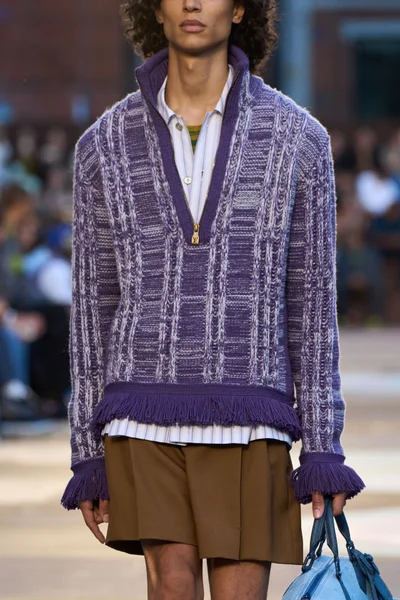 Look 72